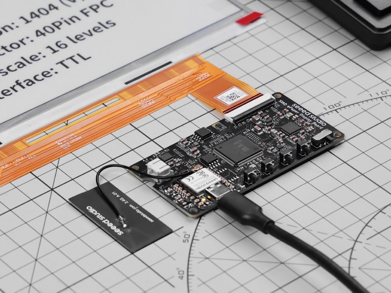 Seeed Studio XIAO ePaper Display Board EE03