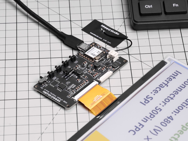 Seeed Studio XIAO ePaper Display Board EE04